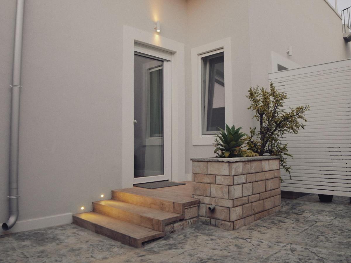 Adele E Il Duca Bed And Breakfast Λέτσε Εξωτερικό φωτογραφία